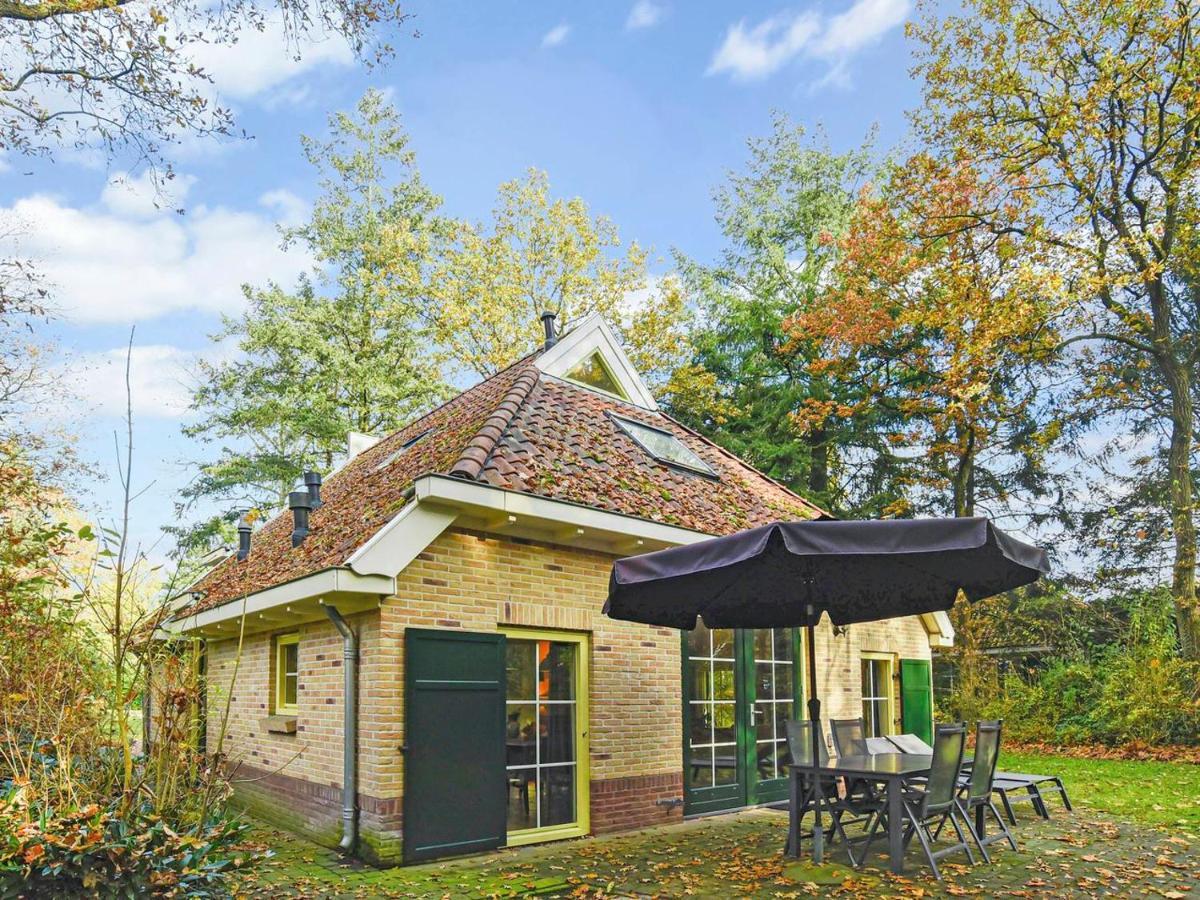 Landal Het Land Van Bartje Hotell Ees Exteriör bild