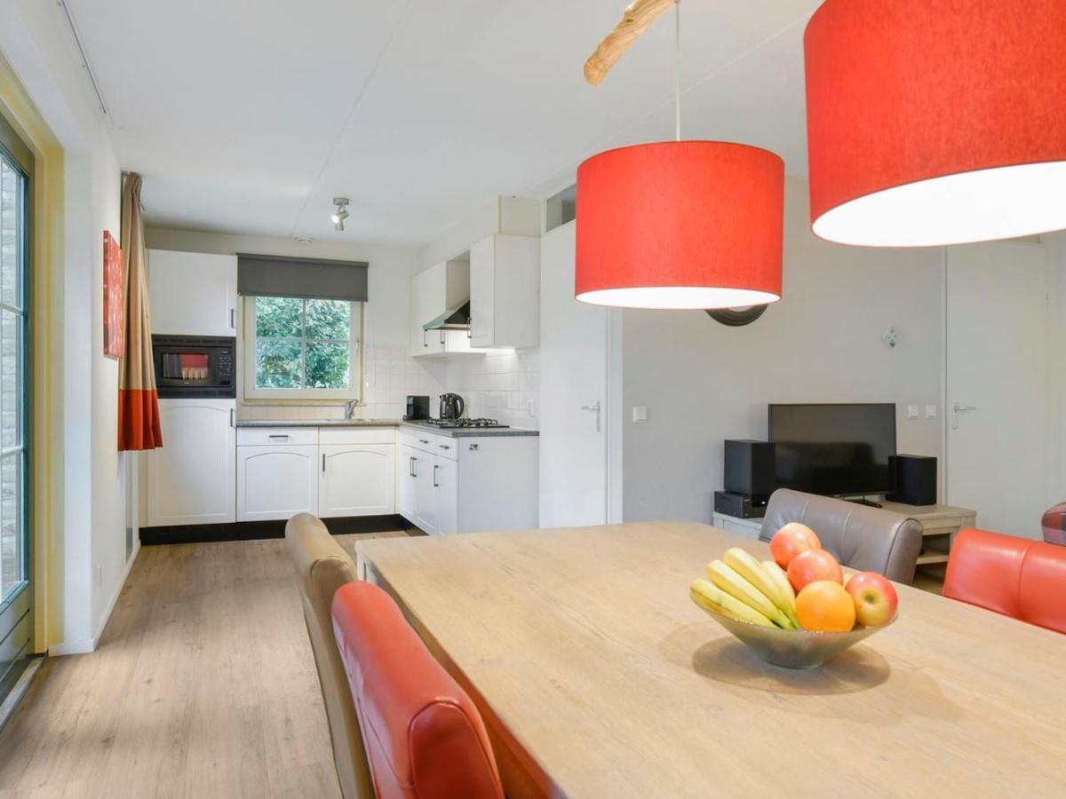 Landal Het Land Van Bartje Hotell Ees Exteriör bild