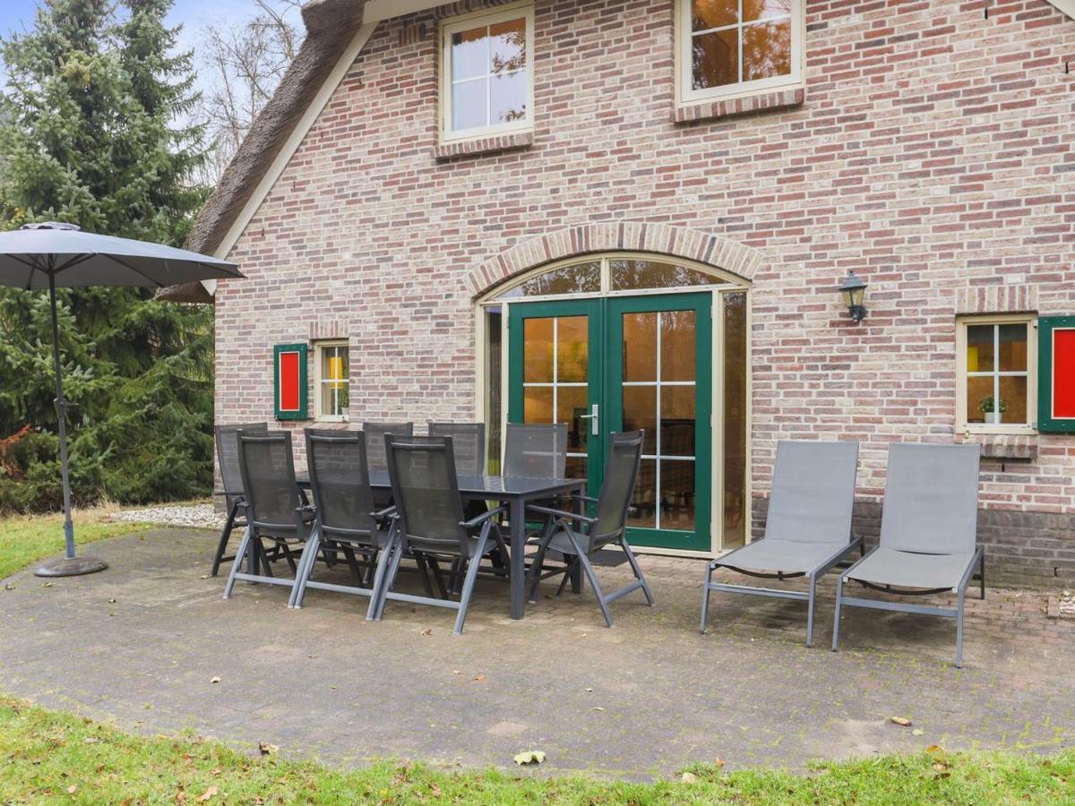 Landal Het Land Van Bartje Hotell Ees Exteriör bild